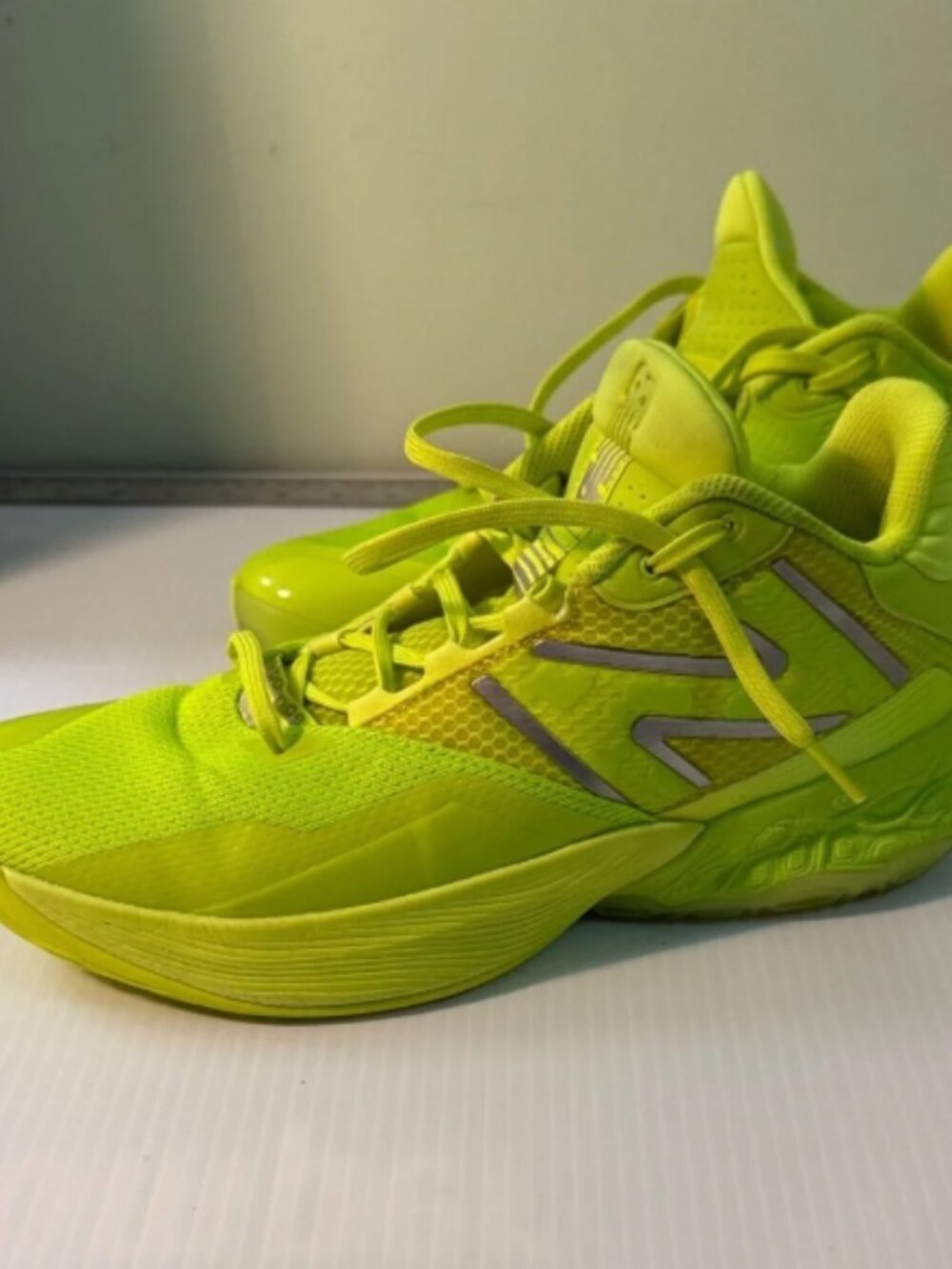 New Balance, Two WXY V4, Bright Neon Green Athletic Shoes